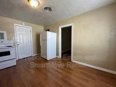 Main picture of 1540 S State St