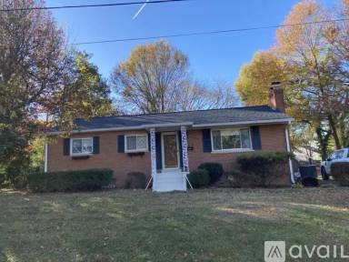 Main picture of 6400 Pickett St