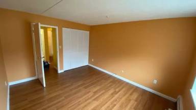 Main picture of 573 Broad St