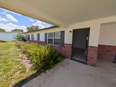 Main picture of 4840 Volusia Ave