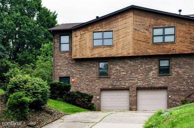 Main picture of 9254 Highland Rd