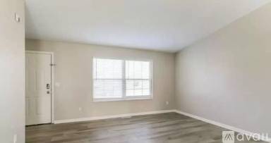 Main picture of 2641 Admiral Dr