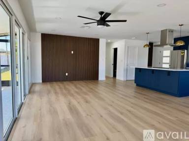 Main picture of 3930 E Eden Roc Cir