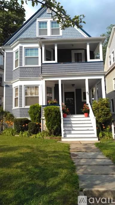 Main picture of 43 Montague Pl