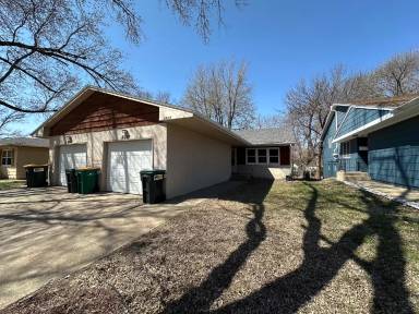 Main picture of 2809 S Phillips Ave