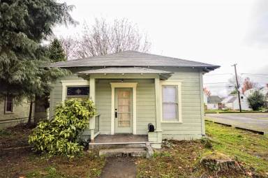 Main picture of 610 NW 3rd St