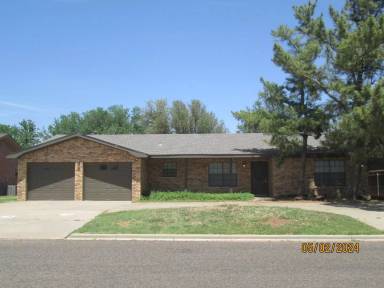Main picture of 2518 Holliday St