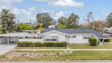 Main picture of 524 Columbia Dr