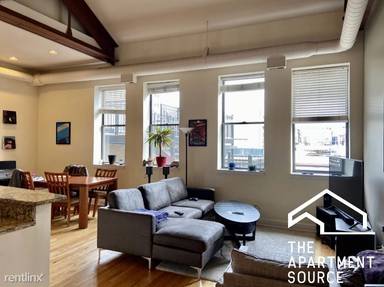Main picture of 2041 W North Ave