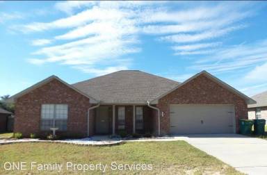 Main picture of 5271 Moore Loop