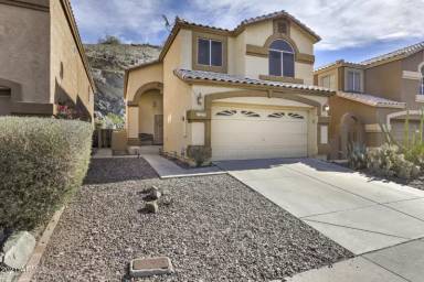 Main picture of 15233 S 14th Pl