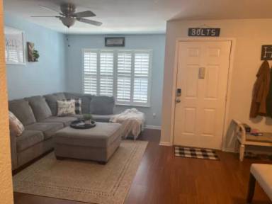 Main picture of 5440 S Macdill Ave