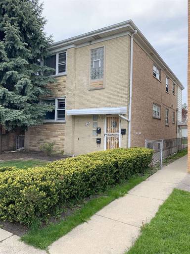 Main picture of 6420 N Nashville Ave