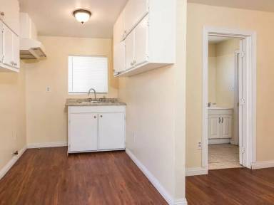 Main picture of 8433 San Juan Ave