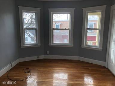 Main picture of 146 Boylston St