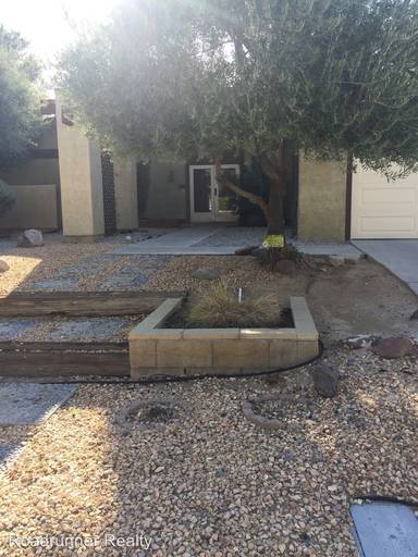 Main picture of 917 N Sierra View St