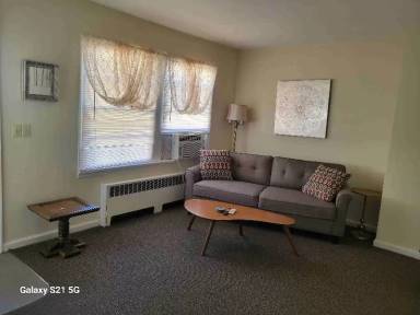Main picture of 112 W 9th St
