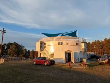 Main picture of 526 Allen Dr