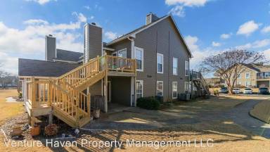 Main picture of 126 Waters Edge Ln