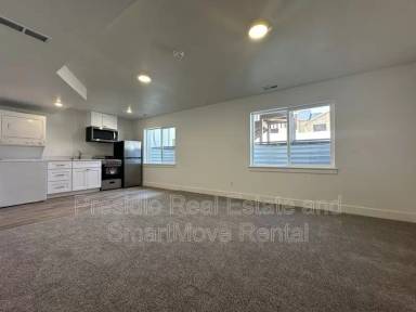 Main picture of 721 N 160 E