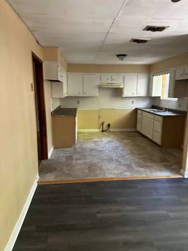 Main picture of 320 16th St S