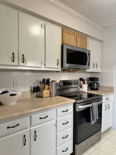 Main picture of 210 Summit Ridge Dr