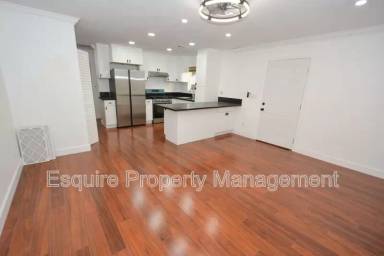 Main picture of 938 Douglas Ave
