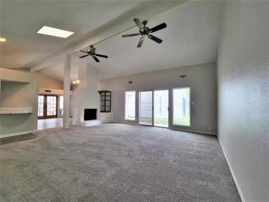 Main picture of 13811 Greenway Dr