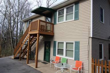 Main picture of 150 Fairfax Ave