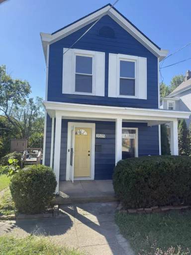 Main picture of 3519 Mozart Ave