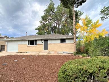 Main picture of 411 S Vaughn Way