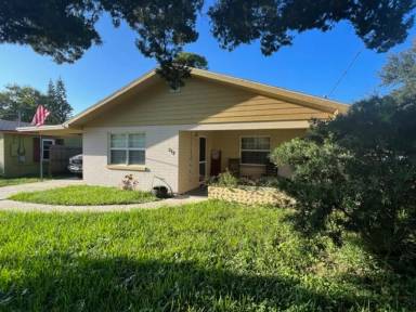 Main picture of 317 Golf Blvd