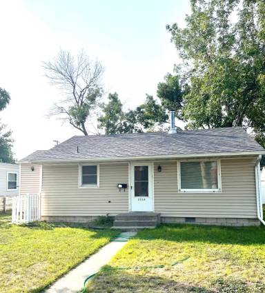 Main picture of 2704 8th Ave N
