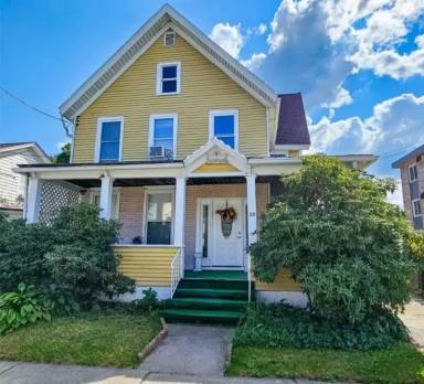 Main picture of 32 Doubleday St
