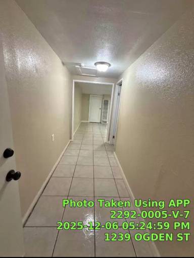 Main picture of 1239 Ogden St
