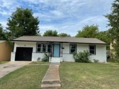 Main picture of 1929 W 47th Pl