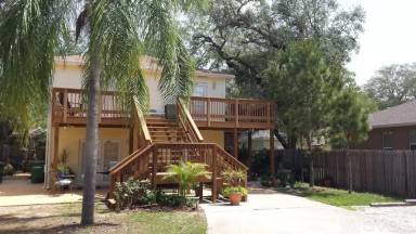 Main picture of 669 5th St S