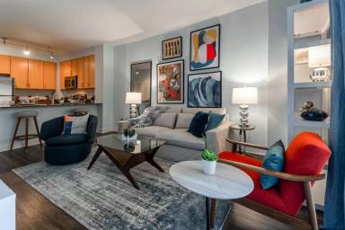 Main picture of Yale West