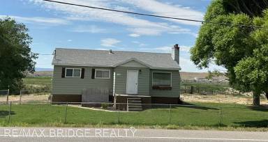 Main picture of 1752 E Main St