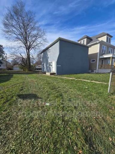 Main picture of 57 Stevens Ave