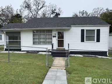 Main picture of 156 Spring St