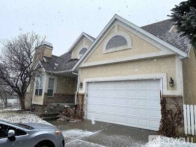 Main picture of 11713 S Shady Oak Ln