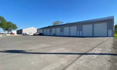 Main picture of 1825 Black Hawk St