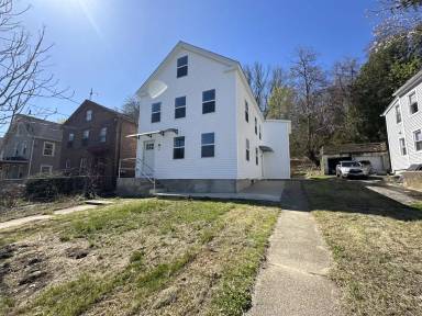 Main picture of 463 E Main St