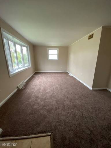 Main picture of 40 Louise Rd