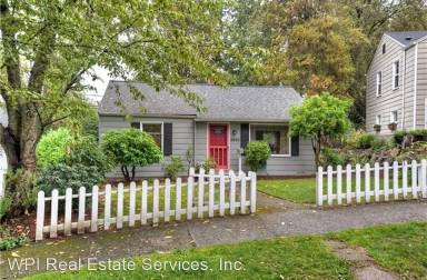 Main picture of 5610 NE 59th St