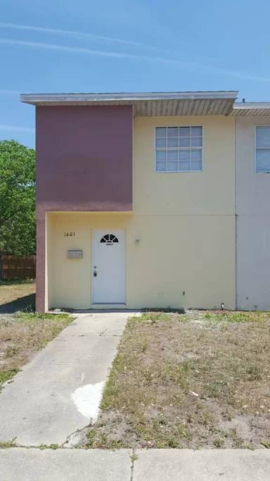 Main picture of 1607 Terrace Dr