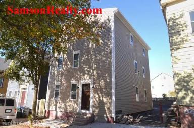 Main picture of 124 Sheldon St