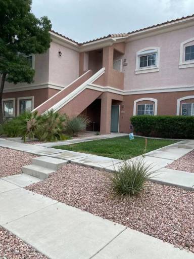 Main picture of 10525 Autumn Pine Ave
