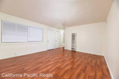 Main picture of 656 Douglas Ave